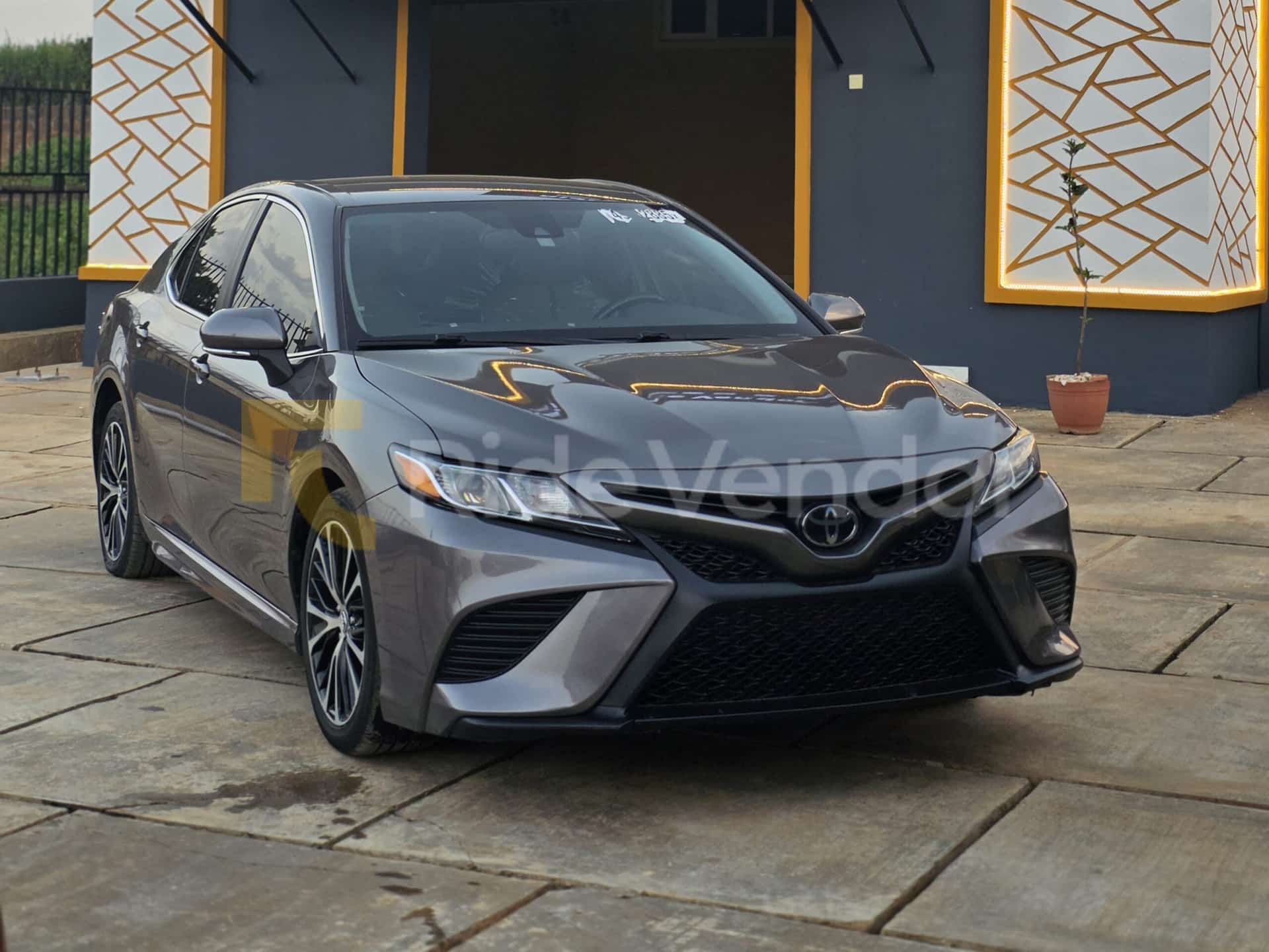 2022 Toyota Camry SE available for car hire in Ilorin and Nigeria